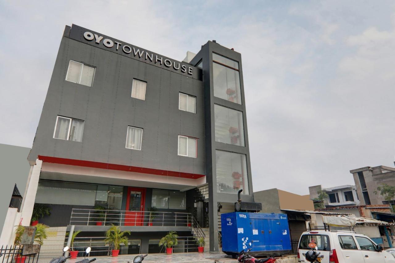 Hotel Townhouse The Shubham Bijnaur Zewnętrze zdjęcie