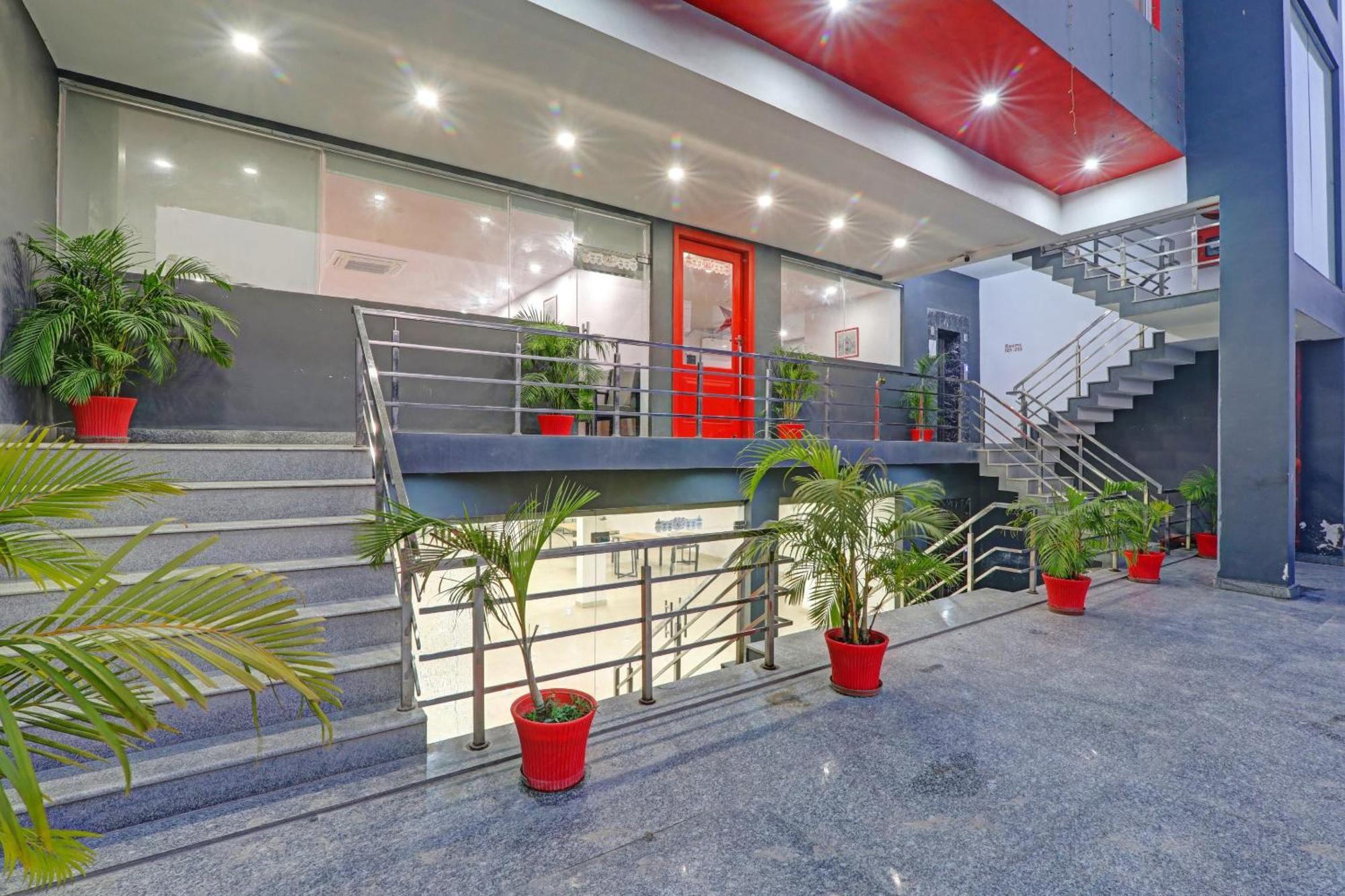 Hotel Townhouse The Shubham Bijnaur Zewnętrze zdjęcie